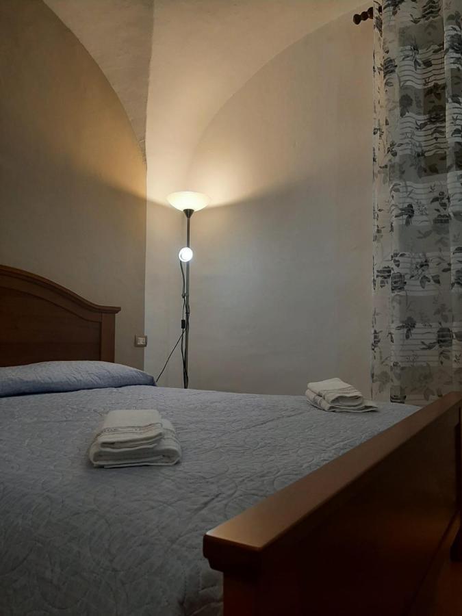 Alloggi Piazza Umberto Primo Pacentro Bagian luar foto