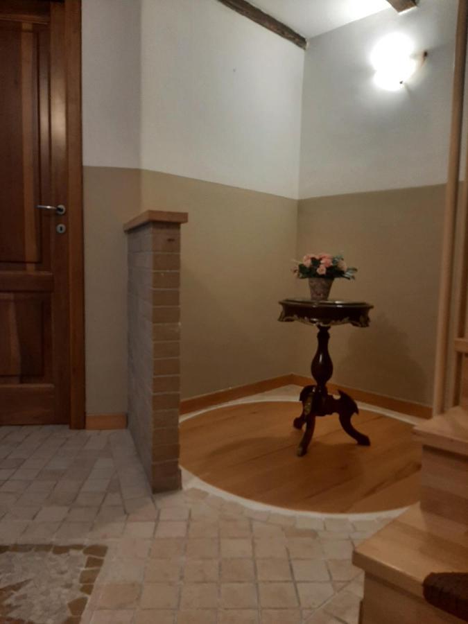 Alloggi Piazza Umberto Primo Pacentro Bagian luar foto